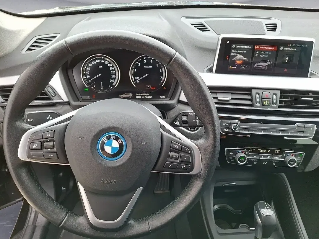 BMW X1 - Thumbnail 11
