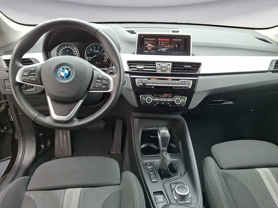 BMW X1 - Thumbnail 12
