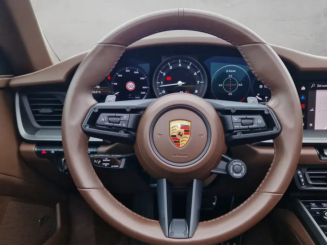 Porsche 911 - Thumbnail 12
