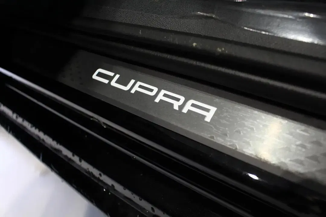 CUPRA Leon - Thumbnail 12