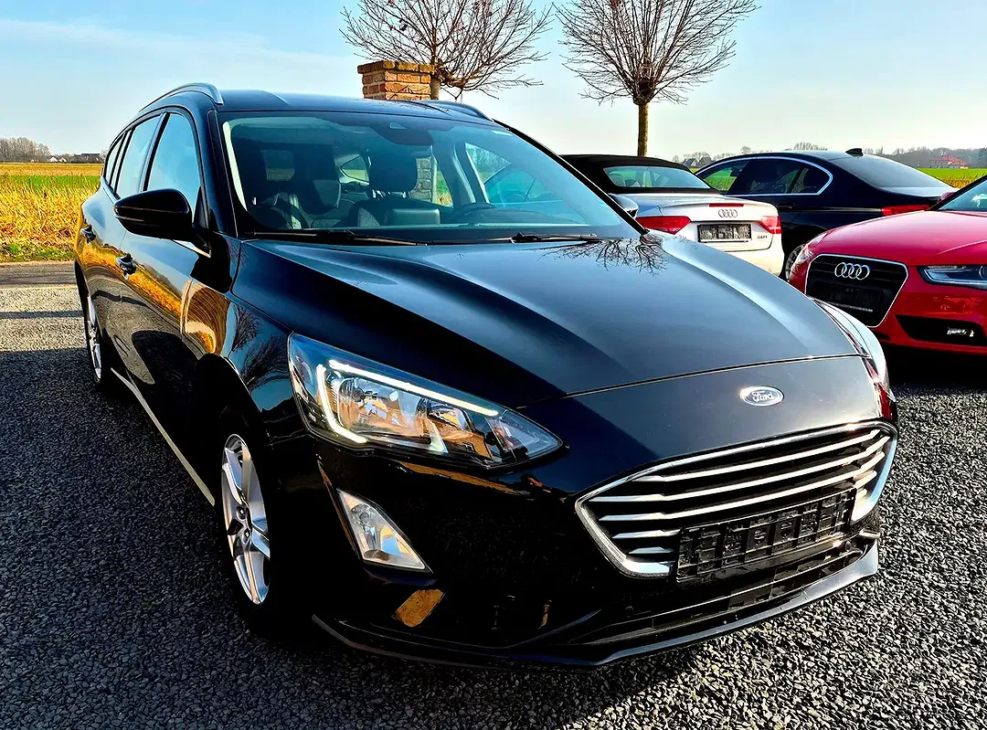 Ford Focus - foto 1