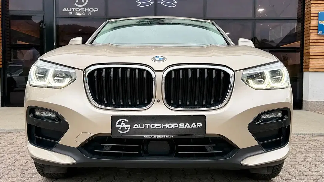 BMW X4 - Thumbnail 10