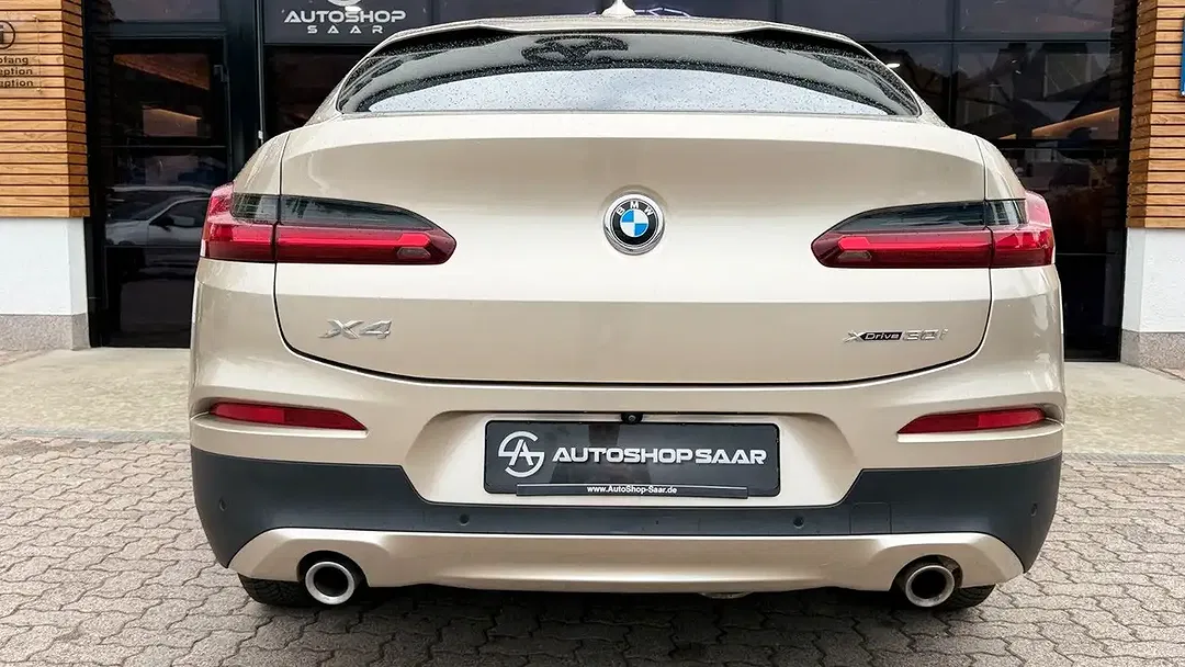 BMW X4 - Thumbnail 11