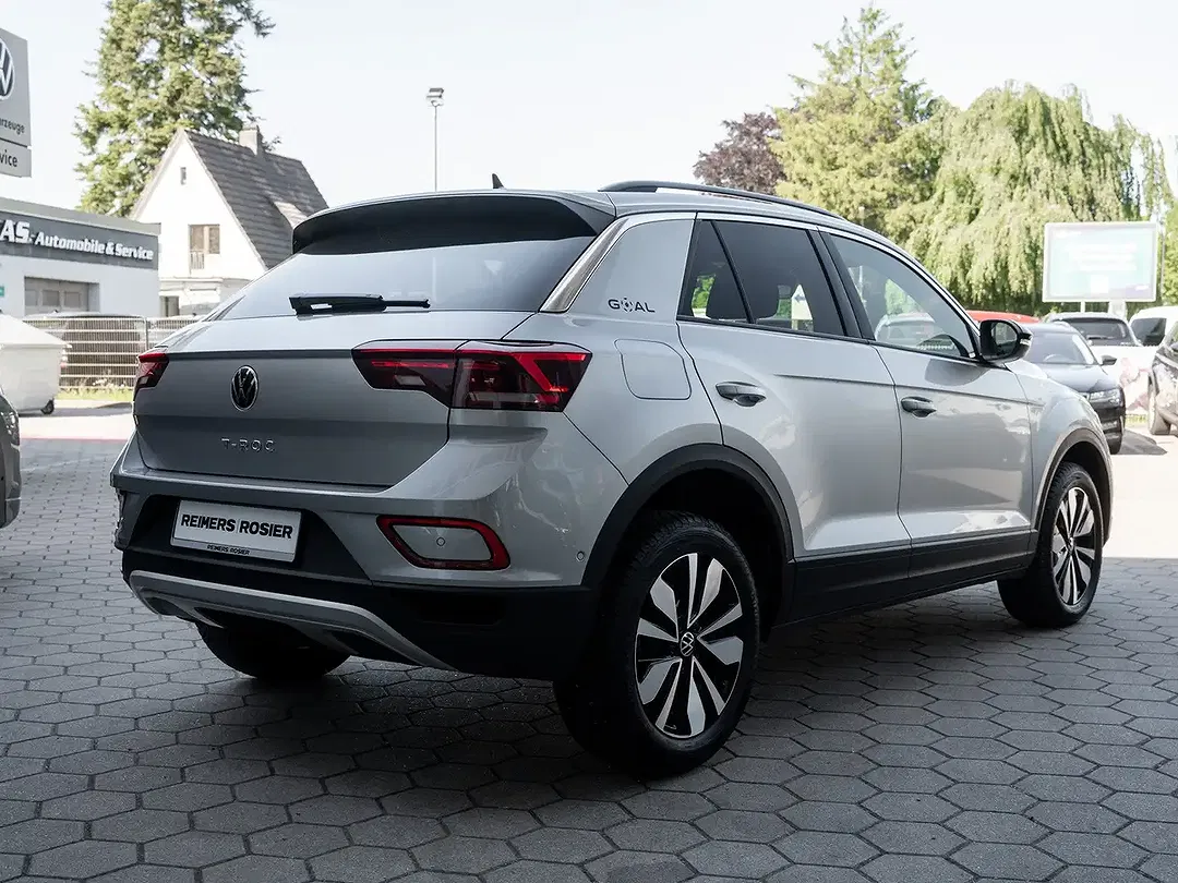 Volkswagen T-Roc - Thumbnail 3