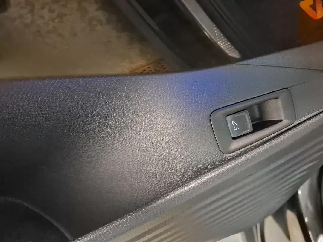 Volkswagen ID.4 - Thumbnail 17