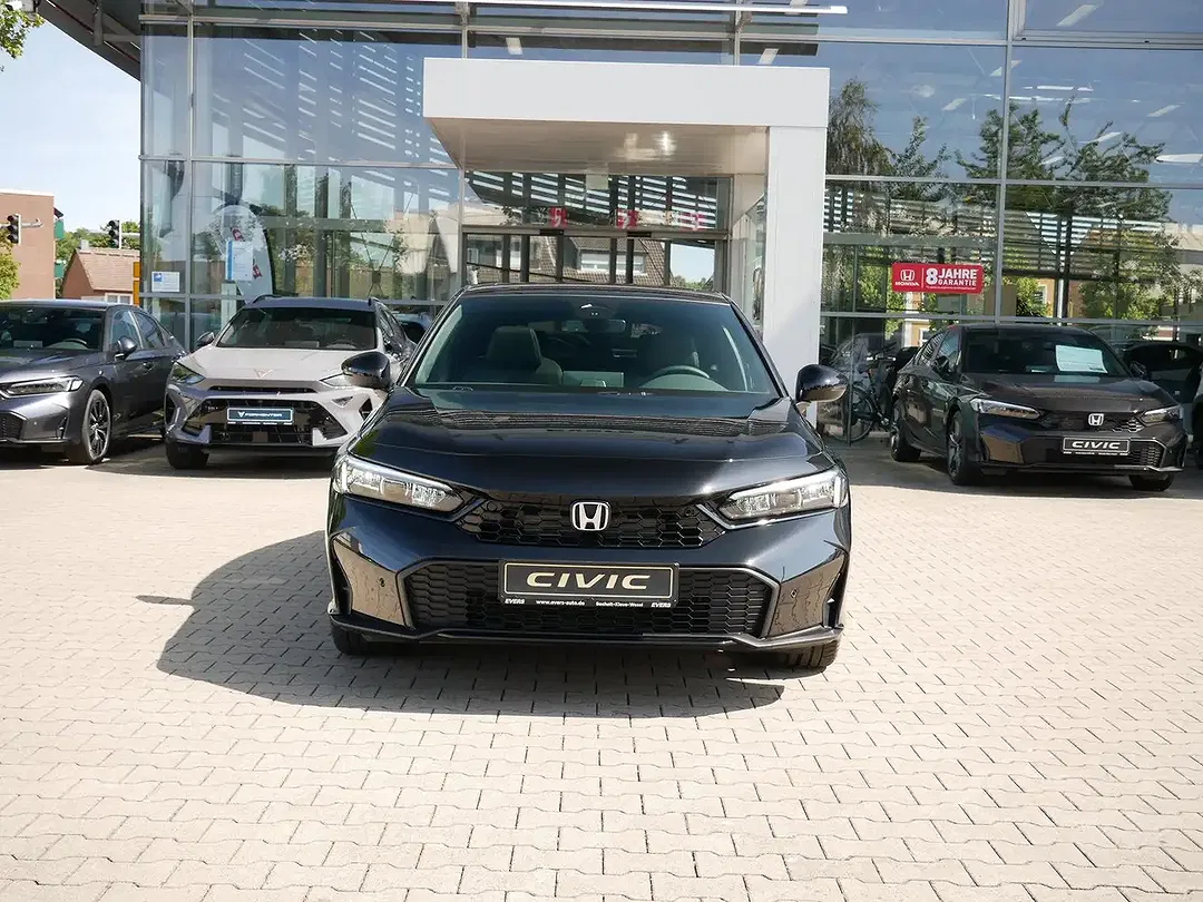 Honda Civic - Thumbnail 3