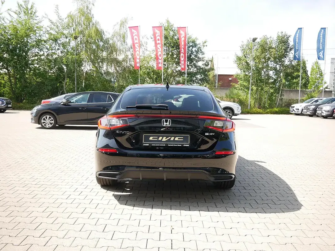Honda Civic - Thumbnail 6