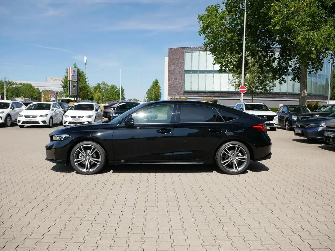 Honda Civic - Thumbnail 8