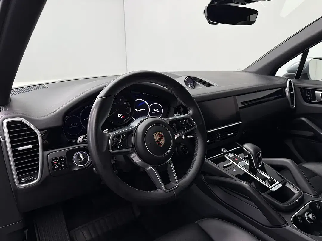 Porsche Cayenne - Thumbnail 8