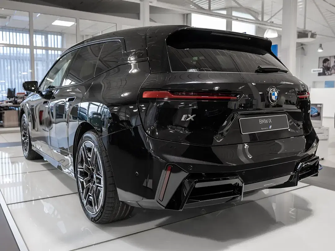 BMW iX - Thumbnail 6