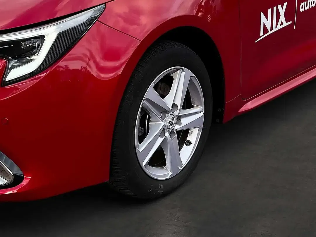 Toyota Corolla - Thumbnail 13