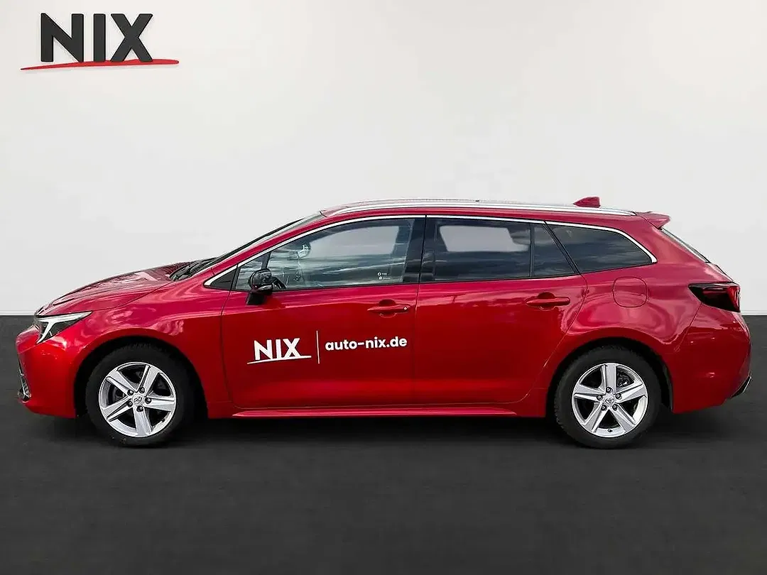 Toyota Corolla - Thumbnail 3