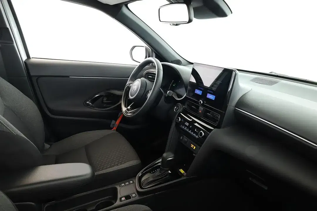 Toyota Yaris Cross - Thumbnail 12