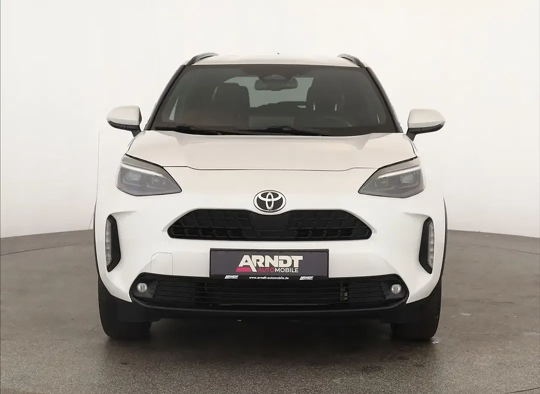Toyota Yaris Cross - Thumbnail 3