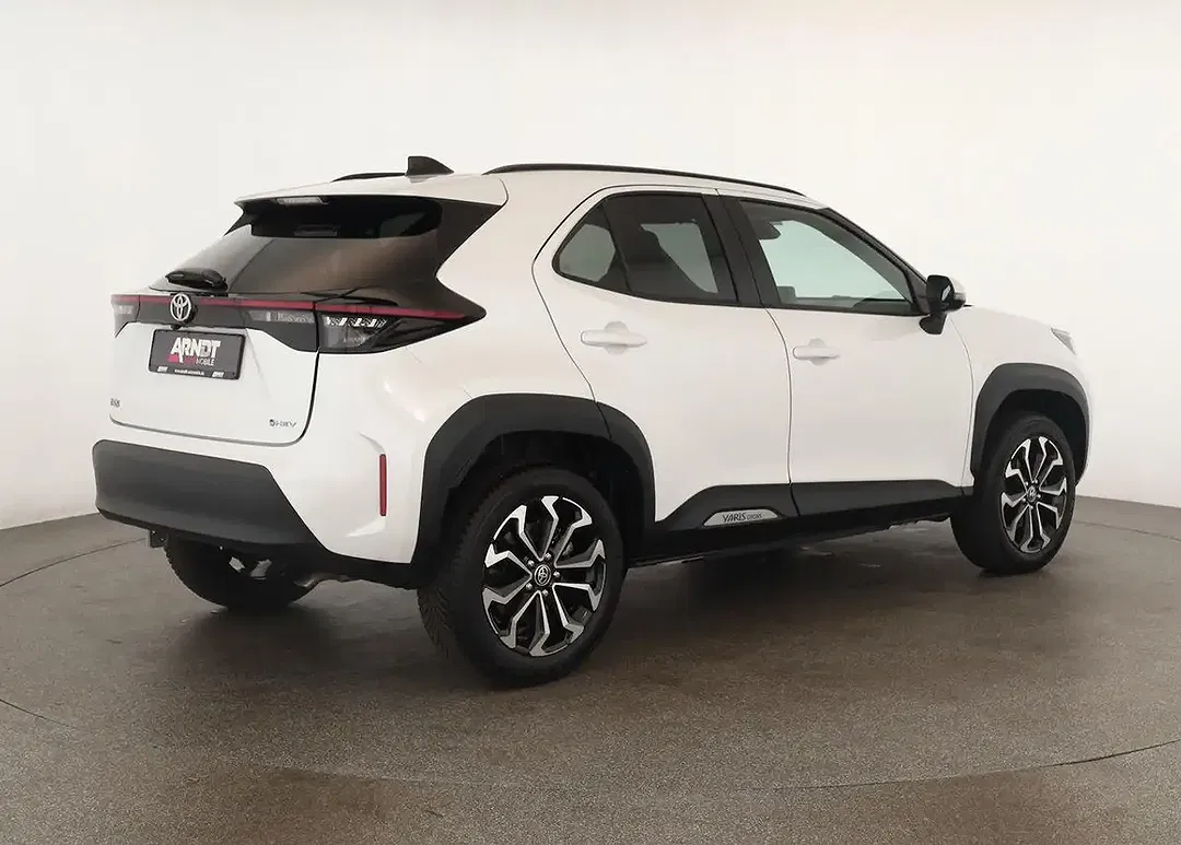 Toyota Yaris Cross - Thumbnail 5