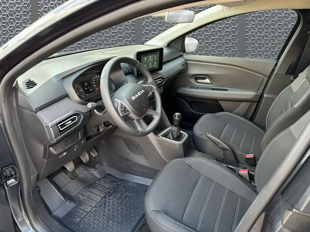 Dacia Logan - Thumbnail 7