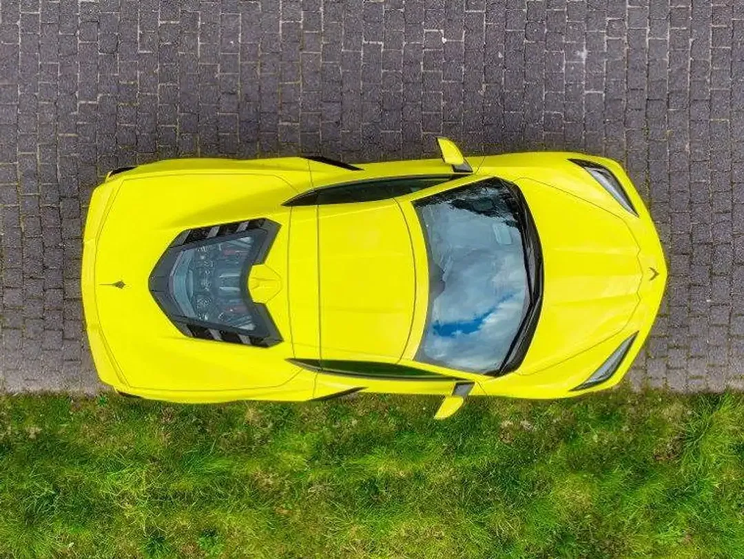 Corvette C8 - Thumbnail 12