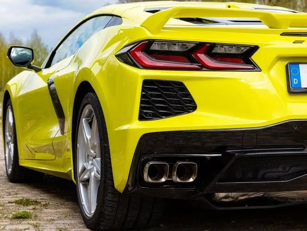 Corvette C8 - Thumbnail 4