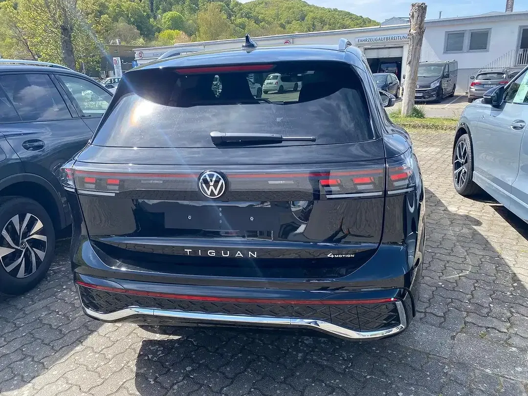 Volkswagen Tiguan - Thumbnail 12