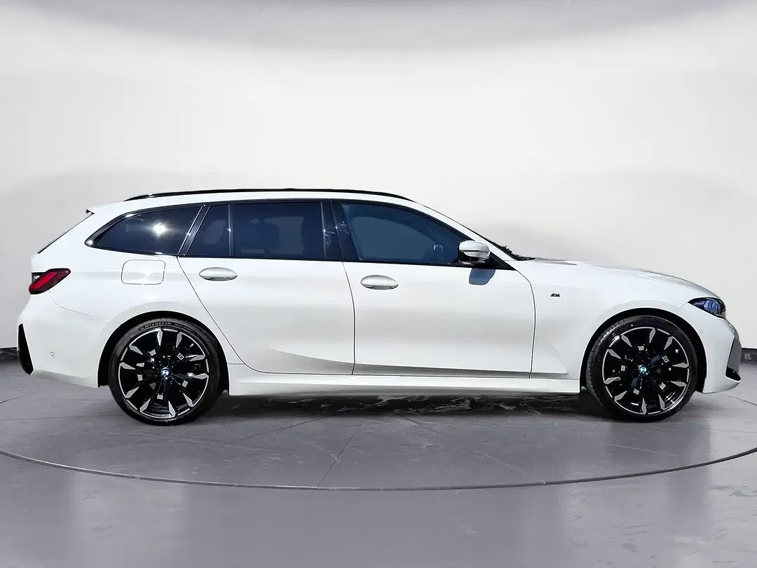 BMW 320 - Thumbnail 5
