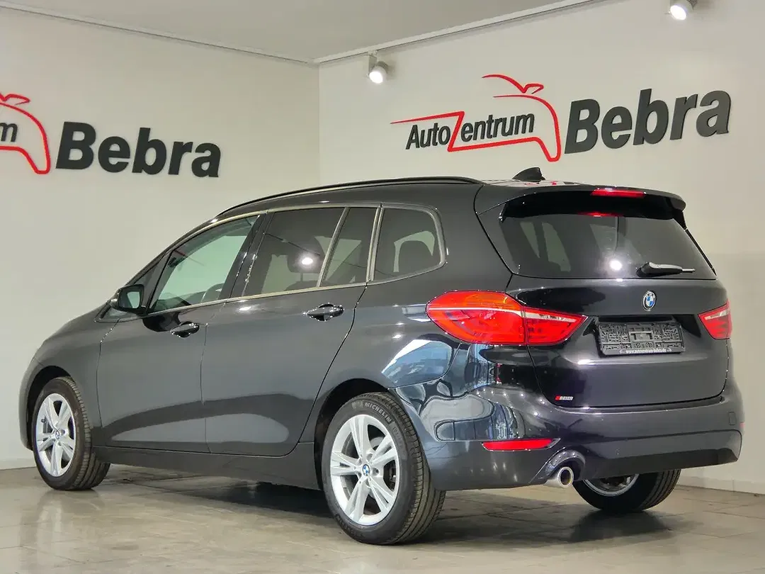 BMW 218 - Thumbnail 8