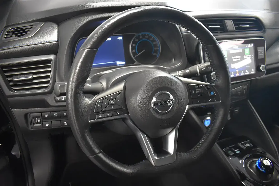 Nissan Leaf - Thumbnail 12
