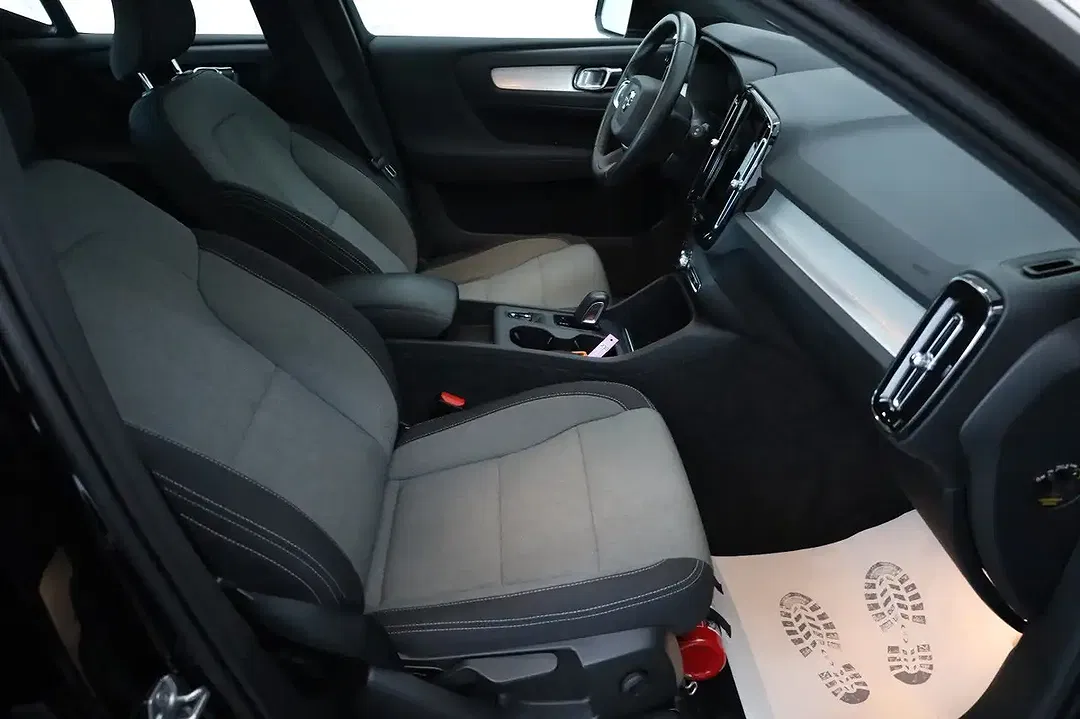 Volvo XC40 - Thumbnail 5