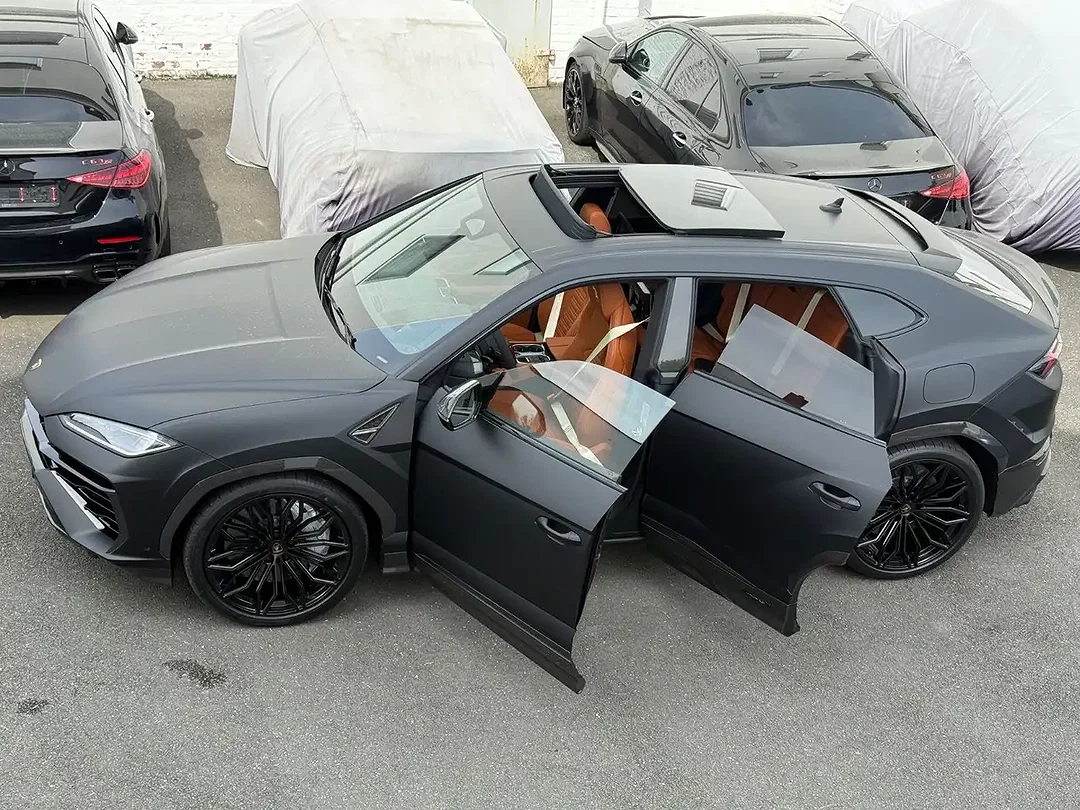 Lamborghini Urus - Afbeelding 1