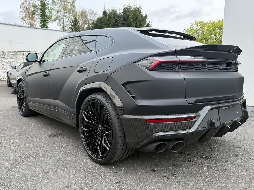 Lamborghini Urus - Thumbnail 10
