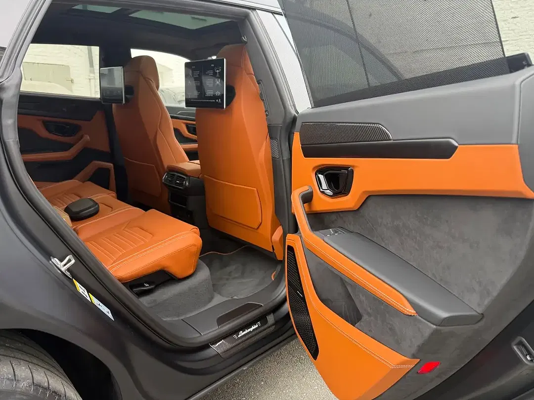 Lamborghini Urus - Thumbnail 8