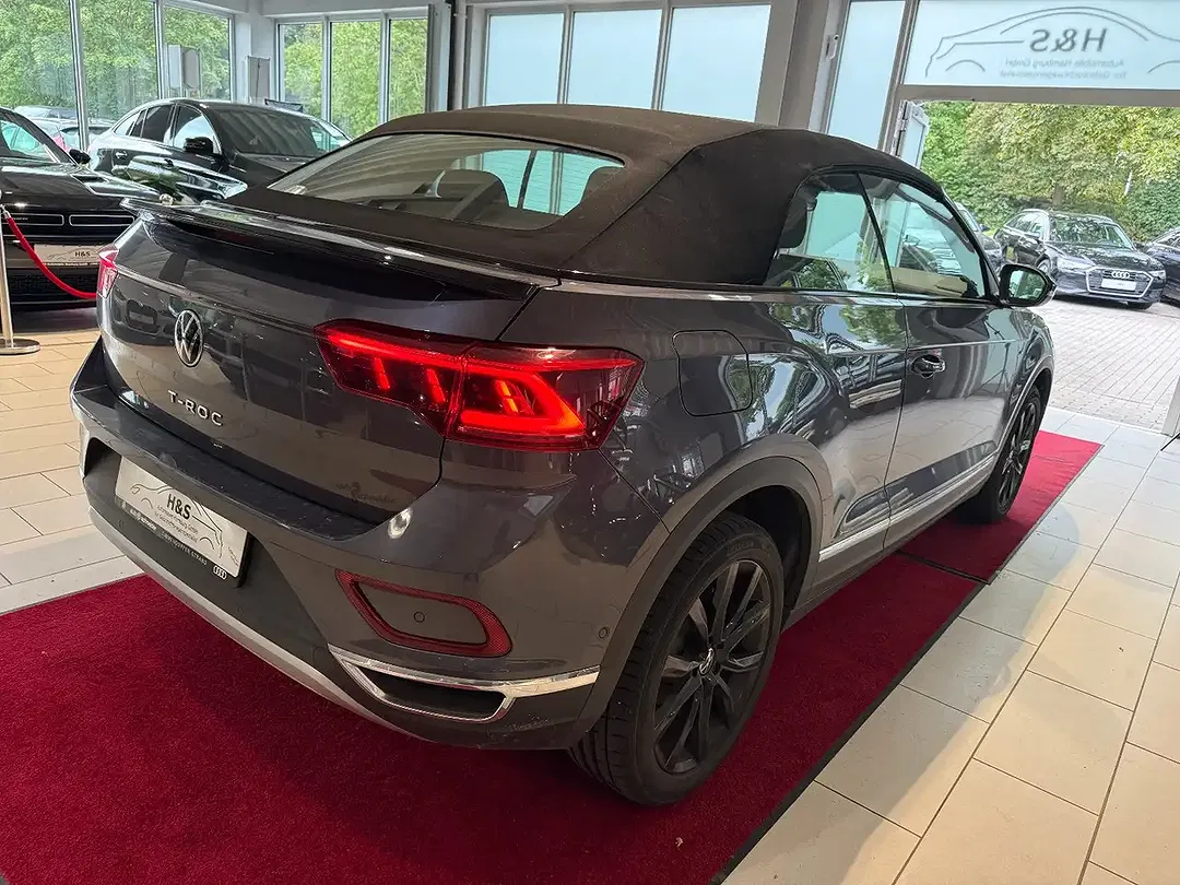 Volkswagen T-Roc - Thumbnail 8