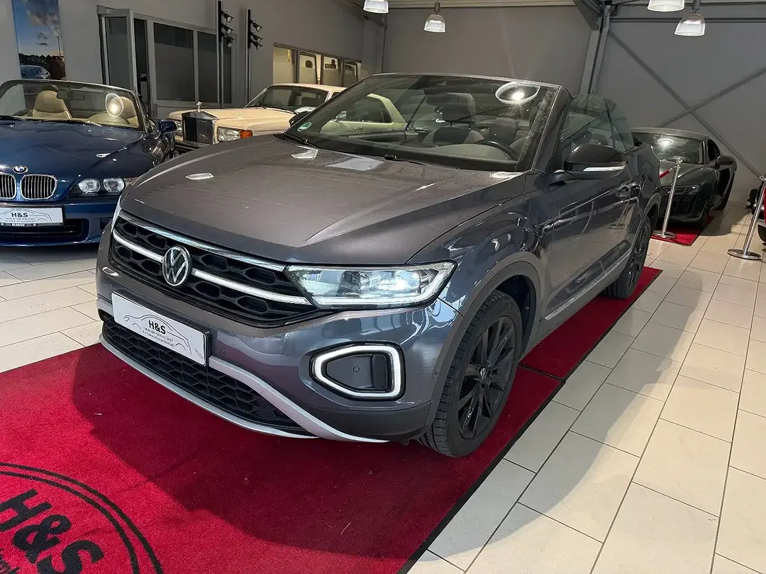 Volkswagen T-Roc - Thumbnail 2