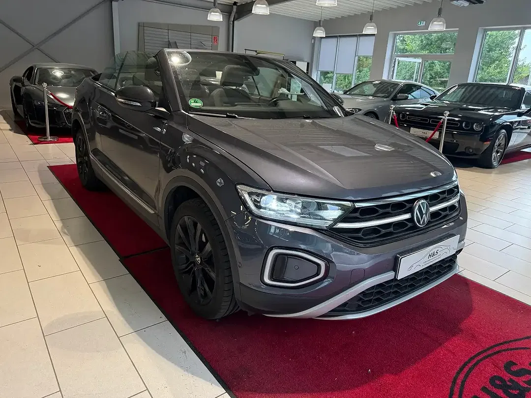 Volkswagen T-Roc - Thumbnail 4
