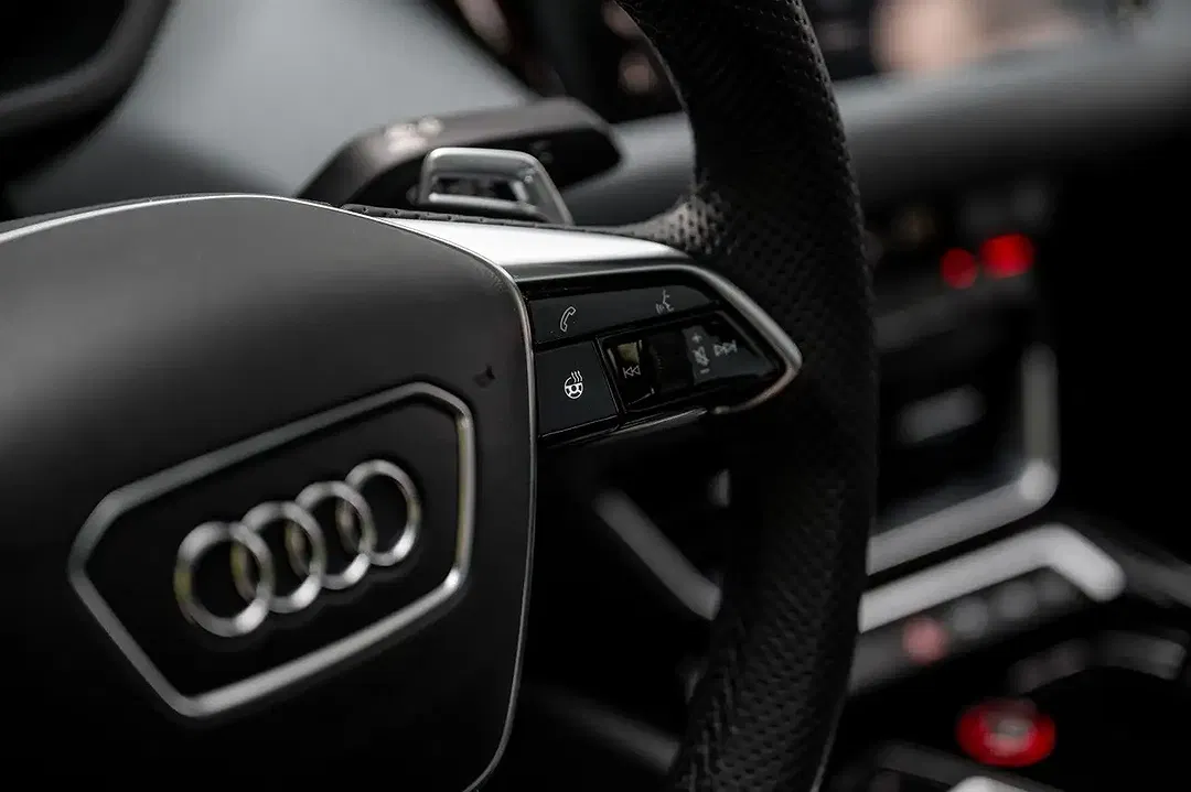 Audi e-tron GT quattro RS - foto 15