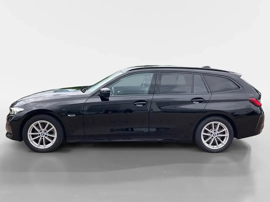BMW 320 - Thumbnail 4