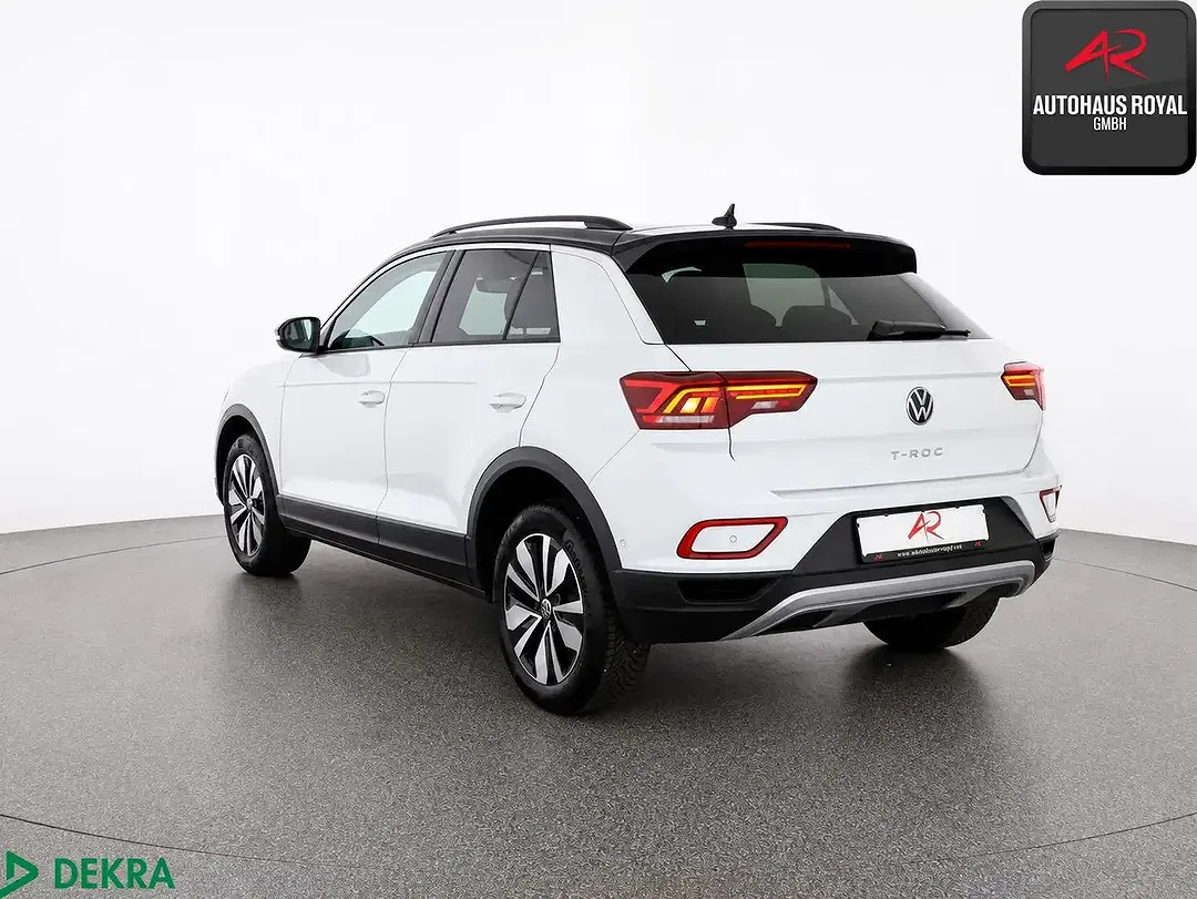 Volkswagen T-Roc - Thumbnail 3