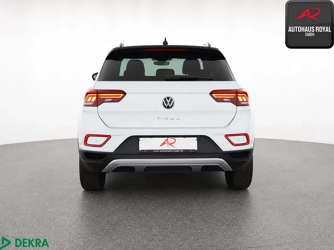 Volkswagen T-Roc - Thumbnail 4