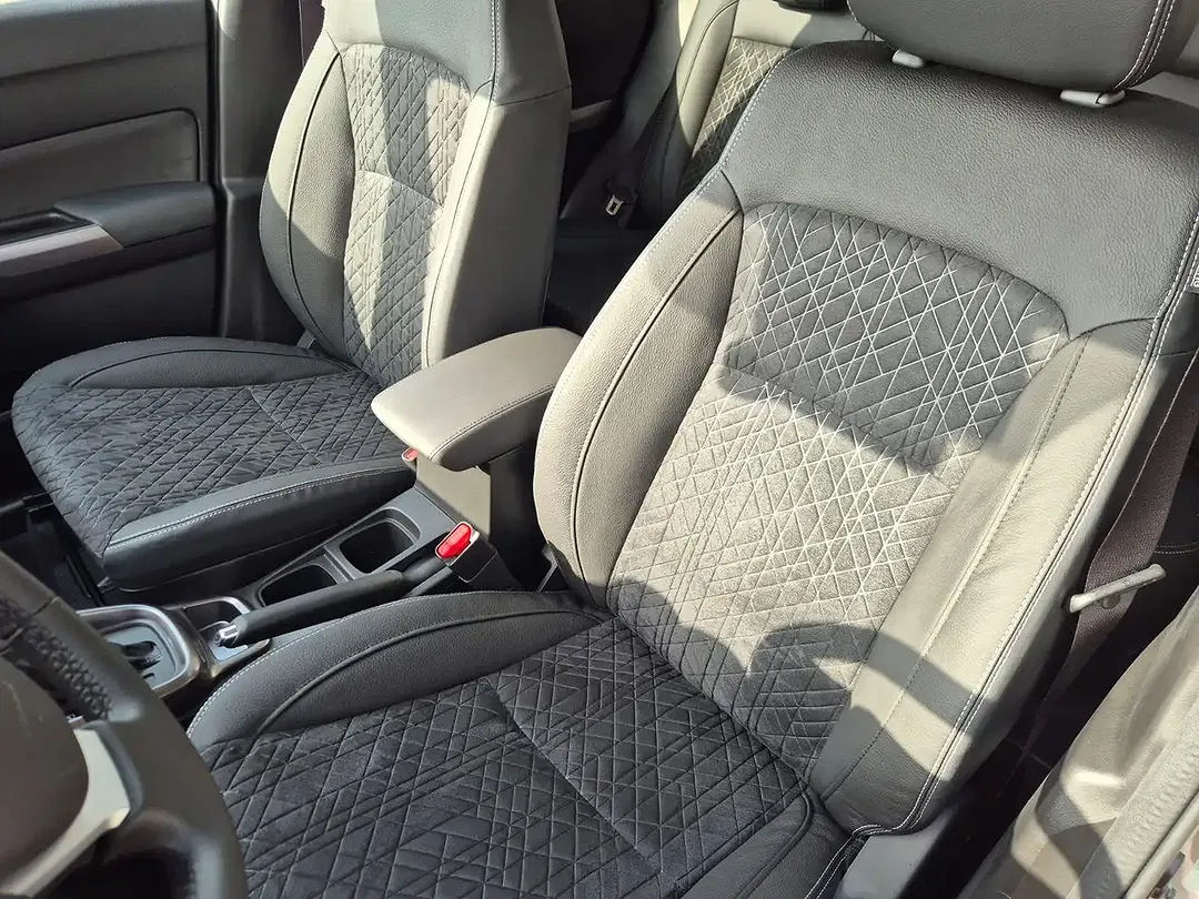 Suzuki Vitara - Thumbnail 10