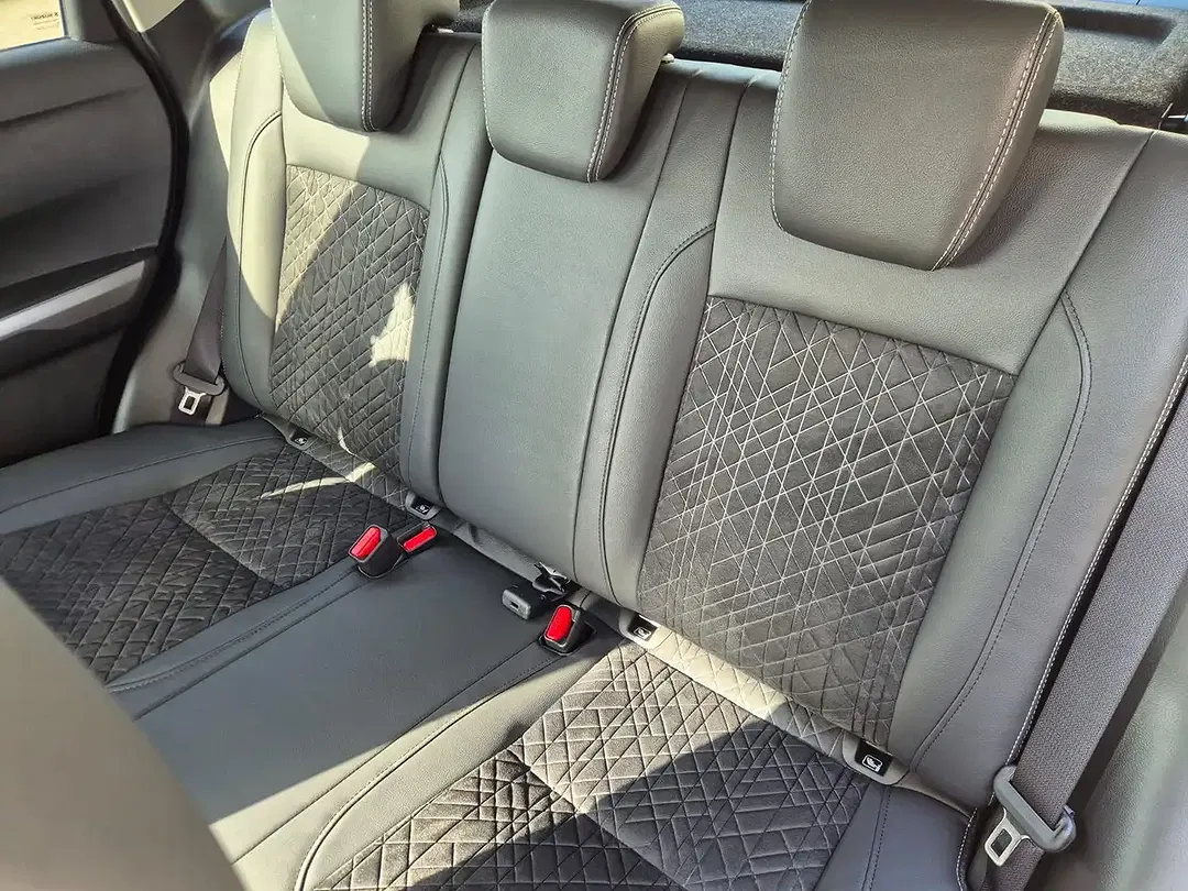 Suzuki Vitara - Thumbnail 11