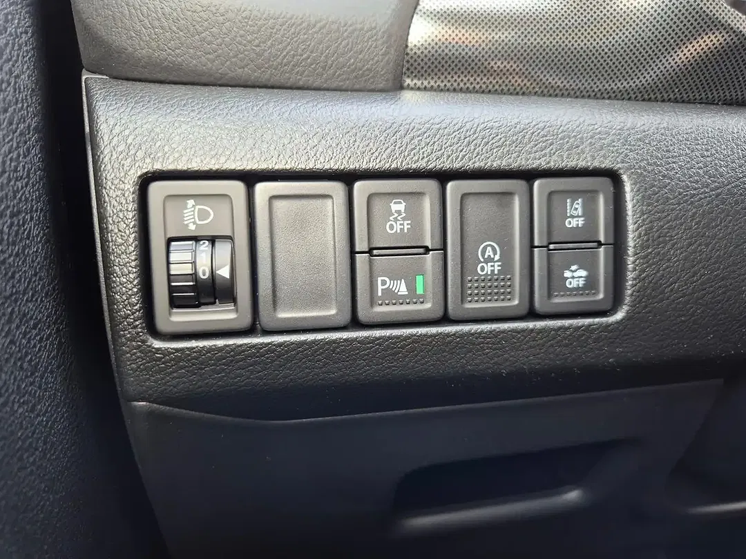Suzuki Vitara - Thumbnail 13
