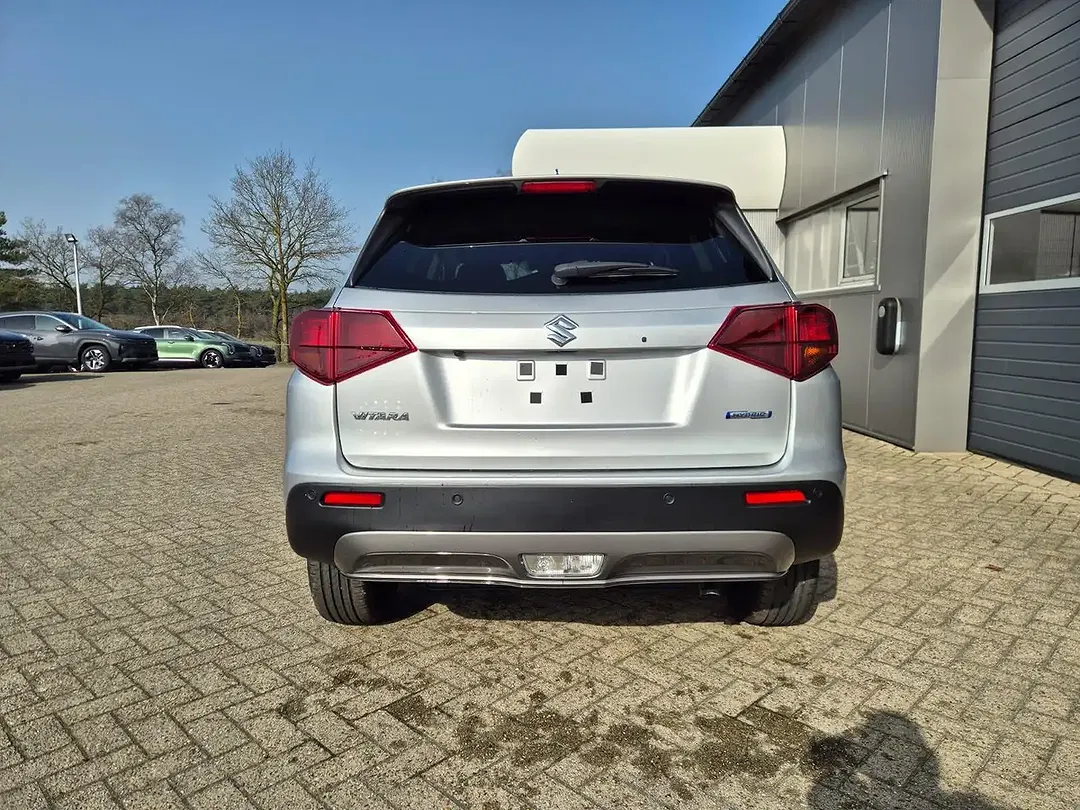 Suzuki Vitara - Thumbnail 3