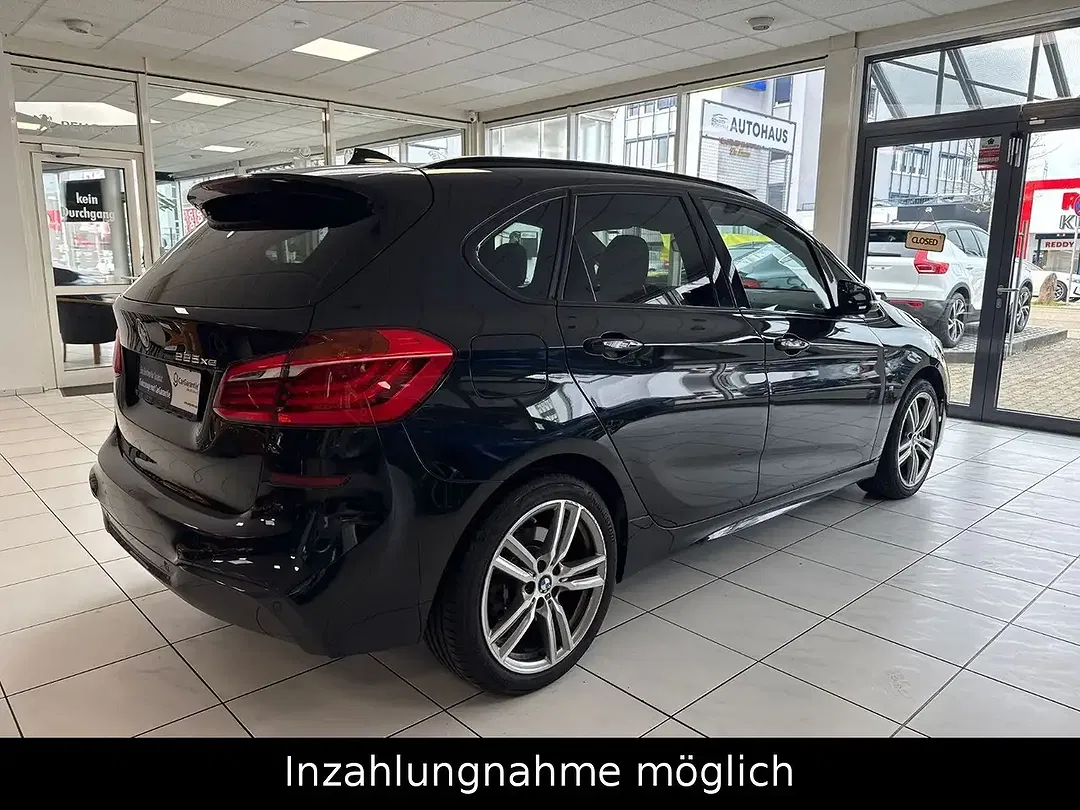 BMW 225 - Thumbnail 3