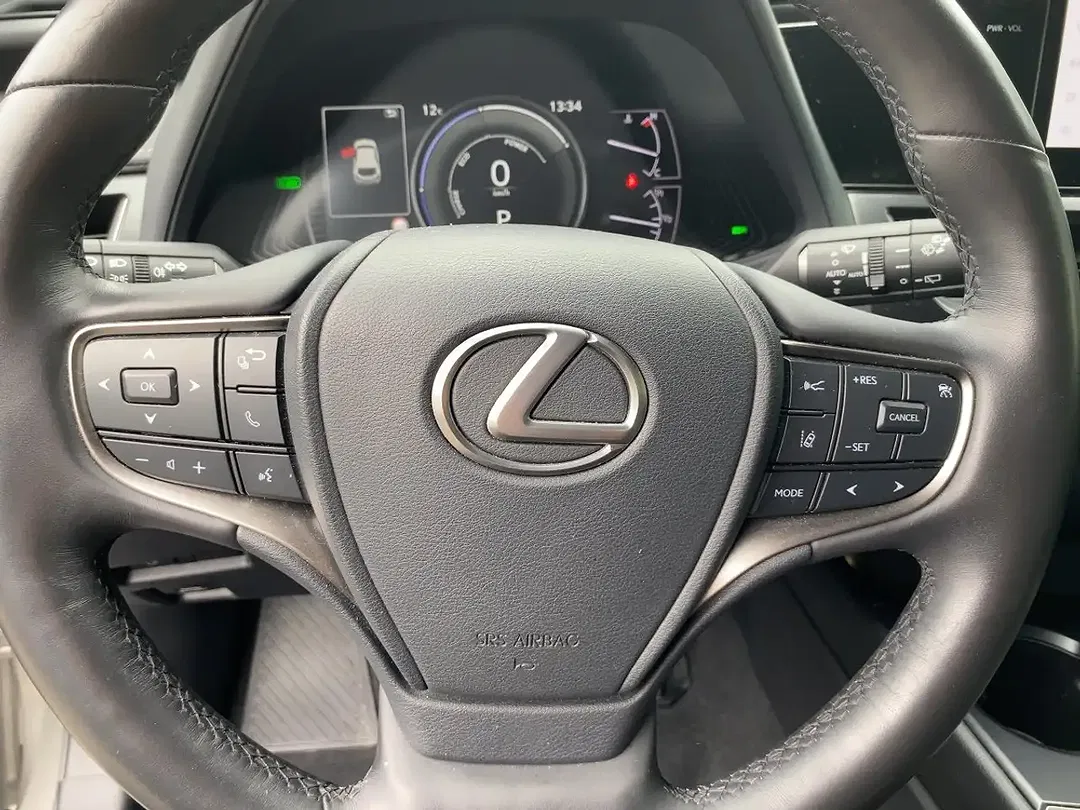 Lexus UX 250h - Thumbnail 21