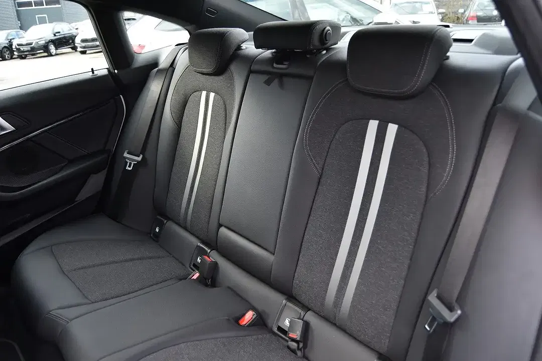 BMW 218 - Thumbnail 10