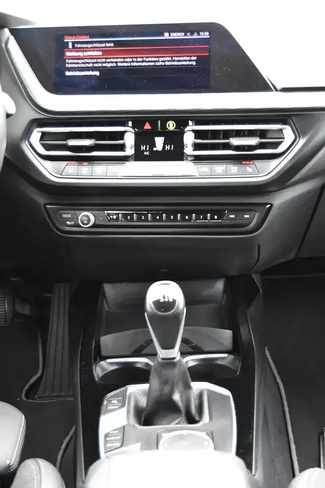 BMW 218 - Thumbnail 12