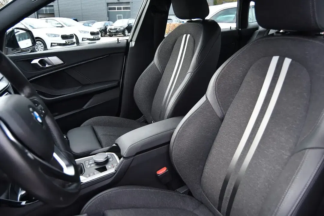 BMW 218 - Thumbnail 9
