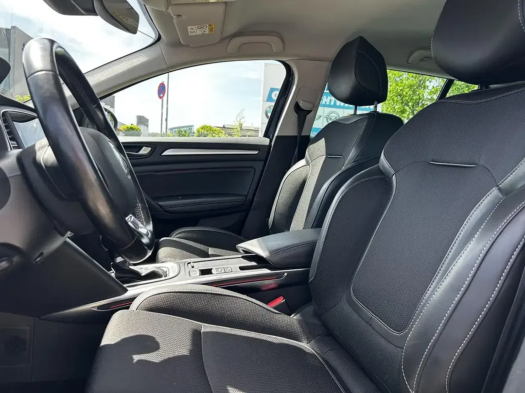 Renault Megane - Thumbnail 9