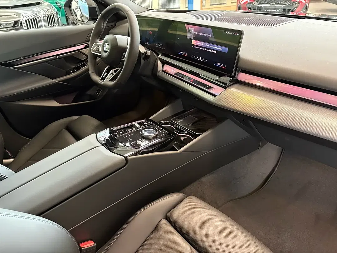 BMW 520 - Thumbnail 5