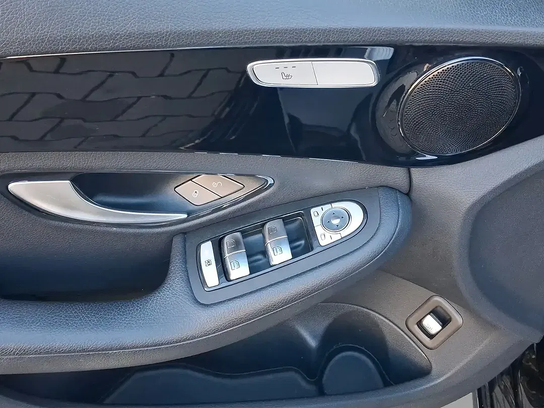 Mercedes-Benz C 200 - Thumbnail 11