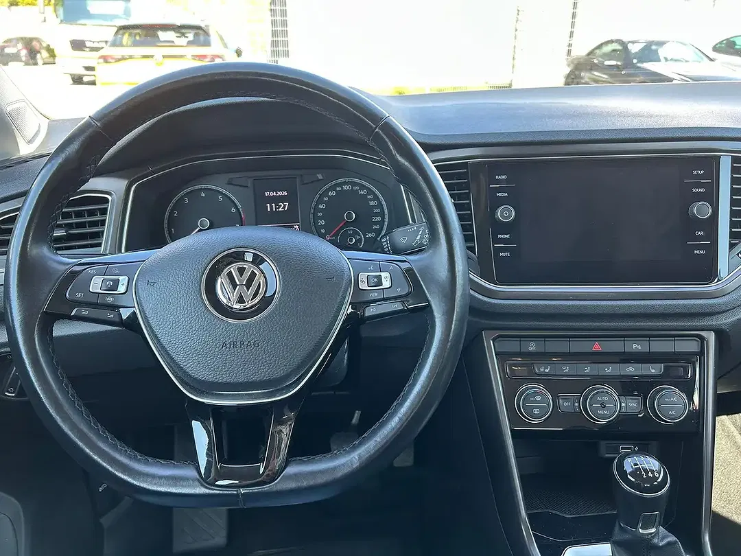 Volkswagen T-Roc - Thumbnail 11